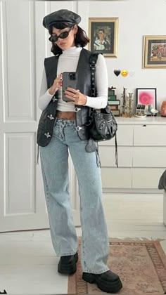 Cute Date Outfits Aesthetic, Femme Queer Style, Journalist Costume, Idol Inspired Outfits, Blouse Ideas, Thrift Inspo, Mode Hippie, Costume Inspo, Fashion Moments