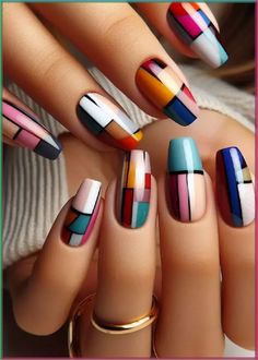 #summernails #cutesummernails Panda Nail Art, Nails Paint, Gold Manicure, Firework Nails, Color Block Nails, Abstract Nail, New Years Nail Designs, New Years Eve Nails, Foil Nail Art