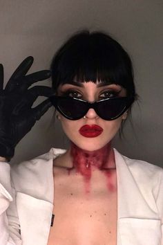 Newest Halloween Makeup Ideas To Complete Your Look ★ Halloween Office Makeup, Halloween Makeup For Glasses Wearers, Halloween Makeup Glasses, Jennifer's Body Makeup Halloween Aesthetic, Halloween Sunglasses With Tinted Lenses, Pumpkin Makeup Ideas, Cat Face Makeup, Spider Makeup, Beautiful Halloween Makeup