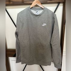 Nike Men’s Small Tall Gray Sweatshirt Nike Gray Cotton Sweatshirt, Casual Nike Cotton Sweater, Nike Half Zip, Grey Nike Hoodie, Shirts Nike, Vintage Nike Windbreaker, Gray Sweatshirt, Nike Windbreaker, Nike Sweatshirts