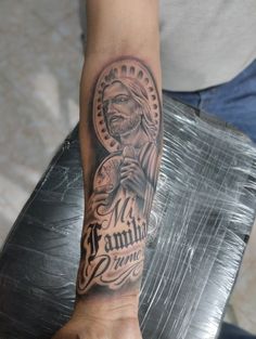 Tatto San Judas Tattoo Design, San Judas Tattoo, San Judas Tadeo Tattoo, Tattoo Art Drawings, Stay Strong, Tattoo Art, Arm Tattoo, Art Tattoo, Tattoo Ideas