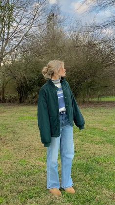 Winter Outfits For Traveling, Crunchy Fall Outfits, Lily Bloom Aesthetic Outfits, Thrift Fall Outfits, Fall Outfits Thrift, Granola Style Fall, Fall Thrifted Outfits, Granola Style Winter, Vermont Aesthetic Outfit