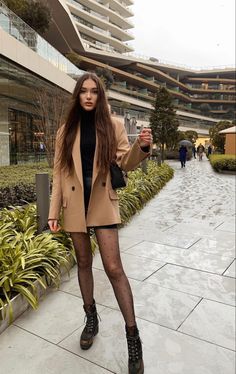 Mode Inspo, Autumn Outfit, Outfit Inspo Fall, Black Tights, Looks Style, Mode Inspiration, Winter Fashion Outfits, Looks Vintage, Fall Winter Outfits