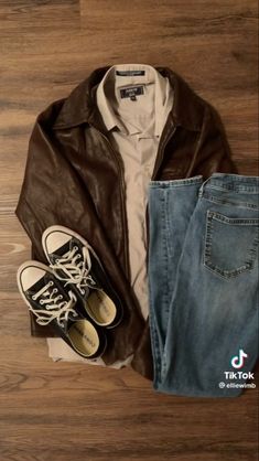 Collard Shirt Outfits Aesthetic, Casual Winter Outfits Men Street Style, Yezzy Outfits Men, Aziraphale Outfit Ideas, Summer Academia Outfits Men, Teaching Mens Fashion Jose Zuniga, Zara Outfits Summer, Collard Shirt Outfits, Jose Zuniga Outfits