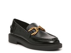 Look perfectly polished in the Sheyla loafer from Steve Madden. The tailored silhouette is complete with a stylish cutaway lip, a stitched moc toe, and a goldtone bit accent. Trending Handbags, Bridal Wedding Shoes, Americana Fashion, Adidas Fashion, Cute Boots, Trending Sneakers, Women's Loafers, Nike Shoes Women