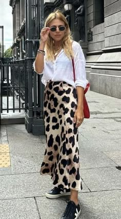 Printed Midi Skirt Outfit, Animal Print Skirt Outfit, Olivia Dunne, Gala Outfits, Met Gala Outfits, Leopard Print Outfits, Coachella Outfits