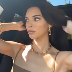 Long Style And Short Kendall Jenner Necklace, Kendall Jenner Accessories, Kendall Jenner Rings, Kendall Jenner Jewelry, Kendall Jenner Earrings, Kylie Jenner Necklace, Bvlgari Jewelry Necklaces, Kendall Jenner Piercings, Kylie Jenner Jewelry