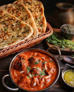 Healthy Butter Chicken Recipe, Chicken Makhani, Murgh Makhani, Indian Butter Chicken, Easy Butter, Butter Chicken Recipe, Desi Food, Curry Chicken Recipes, Indian Cooking