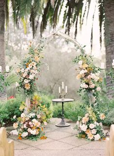 Wedding Arch Ideas: Traditional Cathedral Church Outdoor Ceremony Altar with Florals and Greenery Valencia Wedding, Wedding Arch Ideas, Floral Archway, Wedding Arbors, Arch Ideas, Moon Wedding, Wedding Arbour, Wedding Altars, Ceremony Arch