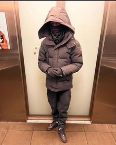 Drip Outfits, Canadian Goose, Balenciaga Shoes, Dope Outfits, Light Skin, Canada Goose, Urban Fashion