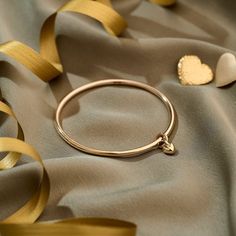 Bangle Style Bracelet, One Hand Bangles In Gold, Solid Bracelet Gold, Bangle Gold Designs, Bangle Designs Gold, Bracelet Ideas Gold, Bangles With Charms, Gold Bangle Design, Gold Bangle Bracelet For Women