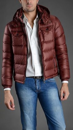 Quilted down jacket with removable hood, four pockets, elasticated cuffs, zip fastening. 100% polyamide. #herno2013 Down Jacket Outfit, Jacket Outfit For Men, Jacket Outfit Men, Jacket Trend, Luxury Clothes Men, Outfit For Men, Jacket Fashion, Jacket Outfit