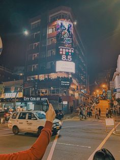 Session Road, Baguio City Night Market Baguio City, Baguio City Photography Aesthetic, Baguio Aesthetic Night, Session Road Baguio City Aesthetic, Baguio City Photography Night, Baguio At Night, Driving At Night Aesthetic Videos, Baguio Night Market, Session Road Baguio City