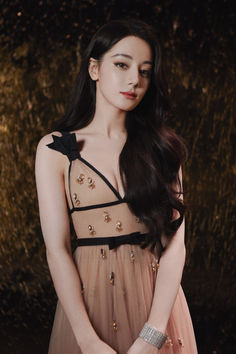 Enter the realms of gold at the L’Or de Dior exhibition, open only until September 29th at Beijing's Guardian Art Center, where a dazzling retrospective merges with global artistic visions to reveal a journey through House’s radiant history. Dilraba Dilmurat, Christian Dior, Fan, Haute Couture