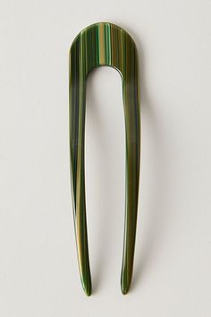 Forever cool and classic, this timeless hair pin is hand-sculpted in fine Italian acetate and a staple French silhouette. * Measures 5" long * Handcrafted from 100% Italian acetate | Shop Machete French Hair Pin at Free People in Green Alt Hairstyle, French Hair Pin, Timeless Hair, Tortoise Shell Hair, Bobby Pin Hairstyles, French Hair, Latest Hairstyles, Hair Pin, Winter 2024