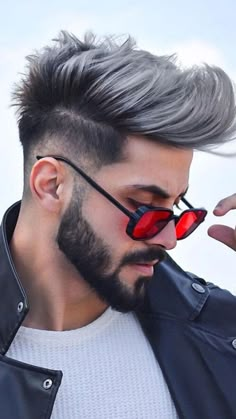 Trending Hair Cuts with Silver Hair dye Grey Hair Color Men, Long Hair Shaved Sides, Lion Hair, Snowman Hair, Ash Gray Hair Color, Silver Hair Men, Boys Colored Hair, Silver Hair Dye, Top Hairstyles For Men