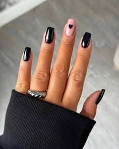 Glossy Black Heart 🖤 @glossifyofficial @nails_luxeofficial @os.ltd @lucypastorellitools_ Inspired by @by_hannahtaylor #blacknails… | Instagram Trendy Short Nails, Black Gel Nails, Nagel Tips, Short Coffin Nails, Simple Gel Nails, Nails Polish, Short Acrylic Nails Designs, Heart Nails, Chic Nails