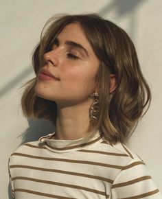 Haircut2023 Women, Short Hair Middle Part Hairstyles, Womens Short Hair With Bangs, Side Part French Bob, Low Maintance Haircut, Shaggy Bob Thick Hair, Short Summer Haircuts 2023, Short Hair Plaits, Bob With Curtain Fringe