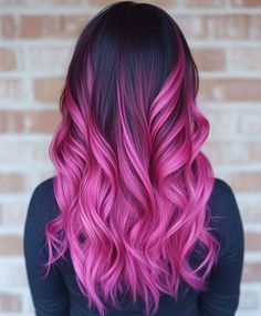 Curly hair transitioning from natural roots to deep rosewood pink ends, creating a sophisticated and rich look. Ideal for a dynamic and elegant style. Fuschia Hair, Highlights Subtle, Pink Hair Ideas, Exotic Hair Color, Pink Goddess, Pink Hair Color Ideas, Pink Hair Color, Hairdressing Training