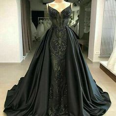 (eBay) Gothic Wedding Dresses Black Mermaid Spaghetti Strap Detachable Train Plus Size Gothic Bridesmaids, Black Wedding Gowns, Prom Dress Black, Satin Evening Gown, Dark Wedding, Black Dress Formal, Gowns Prom, Dress Sleeve Styles, Dark Gothic