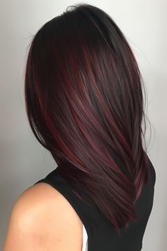 Straight Hair Red Highlights, Fall Color Ideas For Brunettes, Dark Hair Color Ideas For Straight Hair, Burgundy Low Lights For Brown Hair, Brown Hair With Darker Highlights, Red Balayage Straight Hair, Brunette Hair Red Undertone, Dark Brown With Red Balayage, Brunette Hair Color With Red Highlights