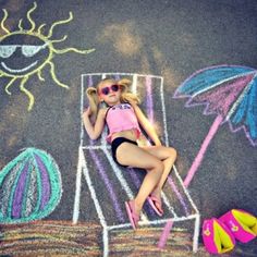 Sidewalk Chalk fun props for Summer photos! Easy sidewalk chalk ideas :) Beach time! Chalk drawing #art #chalk #fun #pictures #chalkscapes by Gloria Garcia Chalk Activities, Happy Home Fairy