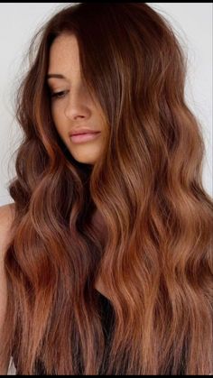 Dark Roots Auburn Hair Balayage, Fall Hair Colors Red, Blonde Auburn Balayage, Brunette Auburn Balayage, Balayage Red Hair, Amber Hair Colors, Auburn Hair Balayage, Amber Hair