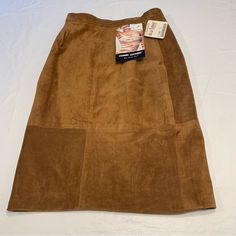 Vintage Comint Leather Skirt Women's 9/10 Brown Western Long Cowgirl New Skirts Vintage, Western Vintage, Vintage Skirt, 9 And 10, Women's Skirt, Leather Skirt, New Color, Womens Bottoms, Womens Skirt