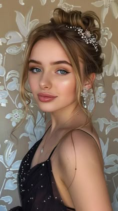 27 Prom Makeup Look Ideas That Are Trending Right Now Natural Prom Makeup Looks, Makeup For Wedding Guest Classy, Prom Makeup Full Face, Matric Dance Makeup, Cute Prom Makeup, Night Make Up, Prom Makeup Look, Grad Makeup, Prom Makeup Ideas