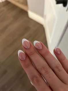 short, round, almond, white, classy, chic, elegant, basic, bubble bath, acrylic, dip, long, coffin, square, summer, winter, spring, fall, fun nails Mini French Tip Nails, French Wedding Nails, Slay Nails, Nail Inspired, French Tip Gel Nails, Hoco Nails, Teen Nails, Gel Nails French, Nail Techniques