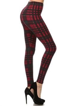 Black Red Multi Plaid Design Leggings Grunge Leggings, Leggings Outfit Workout, Casual Leggings Outfit, Leggings For Winter, Cool Leggings, Short Curvy, Outfit Workout, Plaid Leggings, Outfit Leggings