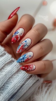 37 Dazzling July 4th Nail Designs to Light Up Your Look Simple Fourth Of July Nails Almond, 4th Of July Nail Designs Fireworks, Fireworks Nails Design, Nails July 4th, July 4 Nails, 4th July Nails, Fireworks Nails, Patriotic Nail Designs