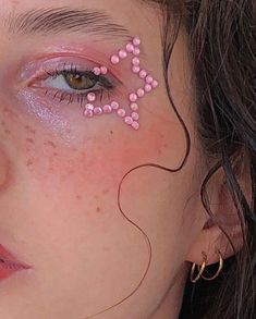 Barbie Core Aesthetic Makeup, Stargirl Makeup Aesthetic, Rhinestone Star Makeup, Glitter Star Makeup, Star Gem Makeup, Star Rhinestone Makeup, Barbie Makeup Aesthetic, Bedazzle Makeup, Pink Star Makeup