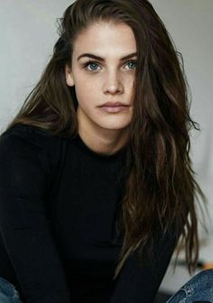 Lisa Tomaschewsky, Brown Hair And Grey Eyes, Dark Hair Pale Skin, Dark Grey Eyes, Black Hair Green Eyes, Balayage Hair Ash, Brown Hair Green Eyes, Grey Eyes