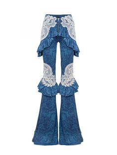 Summer Fashion Show, Ruffled Pants, Raisa Vanessa, Fashion Show Looks, Diy Jeans, Fashion Inspiration Design, 2000s Fashion, Stage Outfits, Denim Fashion