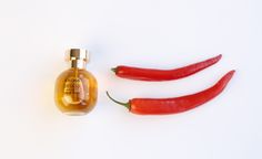 The spicy perfume ingredients: chilli, ginger, pepper, ect. trick our brain  as if they were flavours - appetizing, stimulating, energizing. For chilli and (!) hot cocoa try Anima Dulci (Arquiste) https://bloomperfume.co.uk/products/perfumes/308 Perfume Ingredients, Spicy Perfume, Cocoa Recipes, Sesame Seed, Cinnamon Bark, Sweet Soul, Sesame Seeds