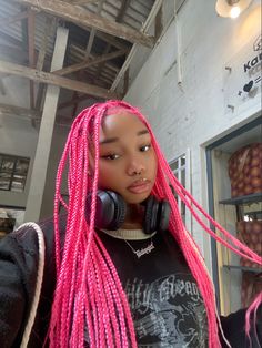 Pink Purple Box Braids, Pink Hair Black Women Braids, Pink Braids For Black Women, Blonde And Purple Braids, Pink Knotless Box Braids, Pink And Black Box Braids, Pink Hairstyles Black Women, Purple Braids For Black Women, Pink Braided Hairstyles