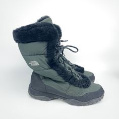 Brand: The North Face Style: Insulated Boots Color: Black - Green Euro Size: 38.5 Us Size: 7.5 Closure: Laced Up Features: Insulated, Waterproof Sold As Pictured.( Please See Images For More Details ) ( Please Check On Brand's Website For More Details On Proper Fitting ) -30 Day Returns On Unused/Unworn Items -100% Authenticity Guaranteed -Items Ship Within 1-2 Business Days -Please Contact Us Regarding Any Issue Or Concern -We Will Pay Return Shipping If You Contact Us First Thanks For Looking! Brown Snow Boots, North Face Boots, Leather Shoe Laces, The North Face Shoes, Face Style, North Face Shoes, North Face Womens, Brown Boots Women, Insulated Boots