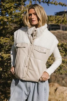 Cream Sleeveless Vest For Winter, Casual Cream Winter Vest, Beige Sherpa Vest, Sherpa Lined Vest, Sherpa Vest, Vegas Outfit, Denim Sweater, Mock Neckline, Leather Vest