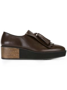 Paloma Barceló 태슬 웨지 로퍼 Brown Leather Loafers, Brown Wedges, Brown Loafers, Brown Leather Shoes, Shoes Heels Wedges, Tassel Loafers, Genuine Leather Shoes, Brown Shoe