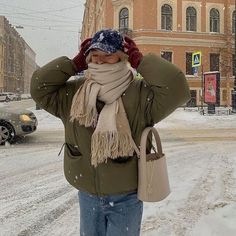 Vinter Mode Outfits, Looks Adidas, 00s Mode, Stile Blair Waldorf, Adrette Outfits, Stile Hijab, Winter Outfits Aesthetic, Skandinavian Fashion, Winter Inspo