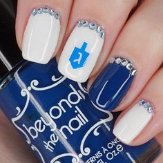 Hanukkah Dreidel Nails - spilledpolish Hannukah Nail Art, Cute Nails For Teens, Nail Designs Holiday, Nails For Teens, Holidays Nails