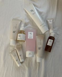 Joseon Skincare, Beauty Of Joseon, Magical Makeup, Makeup Is Life, Skincare Aesthetic, Pretty Skin Care, Pretty Skin, Body Skin Care Routine, Glass Skin