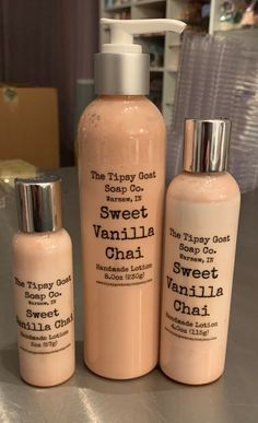 Handmade Lotion, Lotion Recipe, Oh My Goddess, Vanilla Chai, Baking Soda Shampoo, Moisturizer For Oily Skin, Pump Bottle