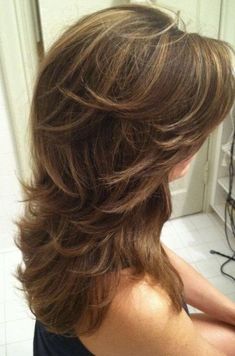 Farrah Faucette Haircut, How To Style Hair With A Lot Of Layers, Medium Length Hair With Layers And Face Frame, Wavy Hairstyles Layered, 180 Haircut Medium, Long Layered Haircuts 2023, 2023 Layered Hair, Swoopy Layered Hair, A Lot Of Layers Haircut