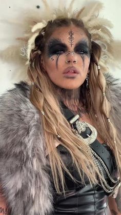 Viking Wedding Makeup Female, Warrior Makeup, Viking Makeup, Mad Max Costume, Vikings Halloween, Fairy Cosplay, Warrior Costume, Viking Wedding, Viking Costume