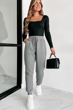 93% RAYON, 7% SPANDEX Brand: White Birch Model Wearing Size Small Color: Heather Grey Ribbed Knit Elastic Waistband Drawstring Tie Jogger Style Fabric Has Stretch " High Rise " Inseam For Model Size Specs Please Check Size Charts Below Launched: 8/12/23 Casual Fall Athleisure, Women’s Joggers, Grey Joggers Outfit Winter, Grey Joggers Outfit Women, Gray Joggers Outfit, Grey Joggers Outfit, Trip Clothes, Maurices Outfits, Joggers Outfit Women