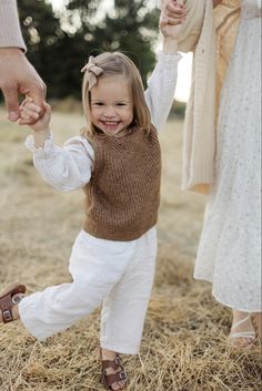 Baby girl Family Moodboard, Fall Photo Shoot, Fall Minis, Fall Photo, Fall Mini, Fall Family Photos, Fall Photoshoot, Fall Photos, Family Pictures