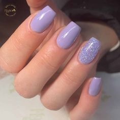 Lilac Purple Nails With Design, Homecoming Nails Light Purple, Lilac Manicure Lavender, Simple Short Purple Nails, Light Purple Gel Nails Short, Cute Hoco Nails For Purple Dress, Lavender Prom Nails Short, Purple Violet Nails, Purple Nails Homecoming