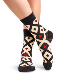 "Armor of God" socks - beautiful socks with a chain-mail pattern, made in light coffee and milk tones. A great gift to all lovers and professionals in martial arts and lovers of colorful socks. Fashionable colored "Armor of God" socks is a wonderful sample of real adventure socks, created especially for those who love cotton socks, martial arts, milk chocolate colors, strict geometric patterns and films with Jackie Chan. Perfect socks for real bodybuilders, young naturalists, excellent activists God Funny, Pizza Christmas, Coffee And Milk, Polka Dot Socks, Color Socks, Floral Socks, Family Look, Armor Of God, Jackie Chan